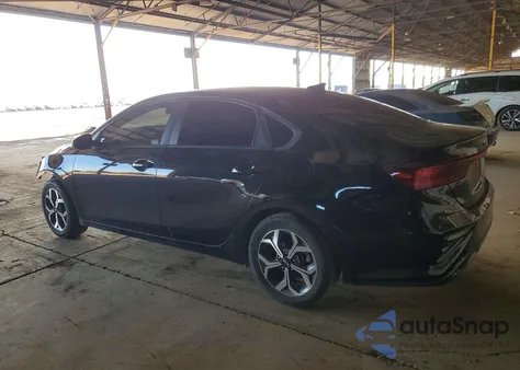 2021 Kia Forte Fe z USA, uszkodzony, nr VIN 3KPF24AD5ME354316